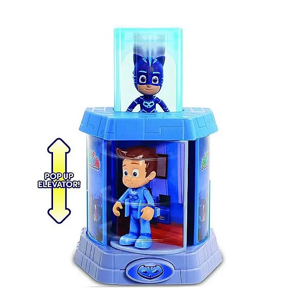 Boneco Pj Masks Transformação Playset Connor Menino Gato