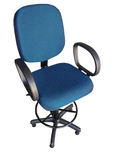 Cadeira Caixa diretor reforçada com lamina e braço