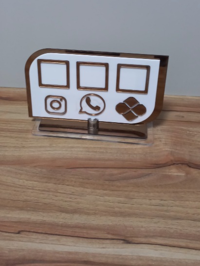 Display Em Acrílico Espelhado Personalizado
