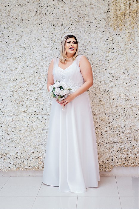 VESTIDO PZ MIDI COM DECOTE DE TULE TRANSPASSADO EM RENDA BORDADA