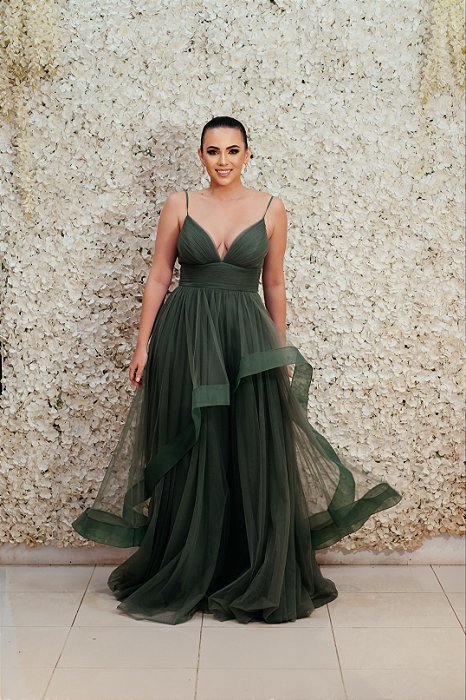 VESTIDO VERDE OLIVA EM TULE BUSTO DRAPEADO DECOTE EM V COM SAIA DETALHE CRINOL