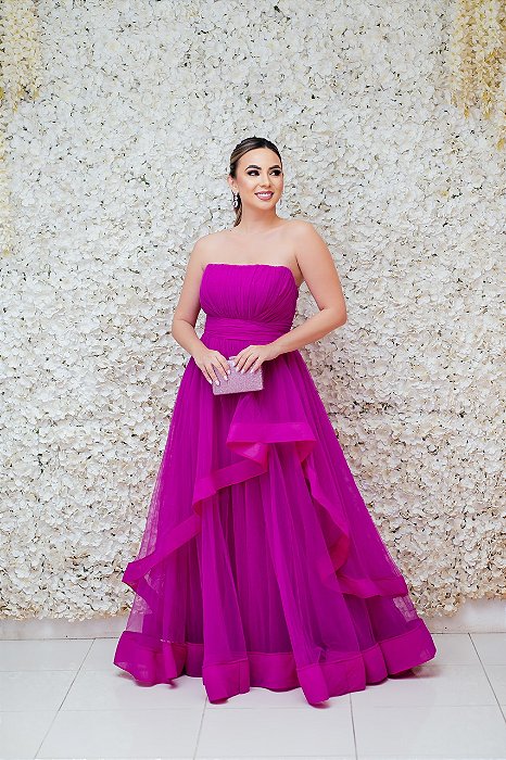 VESTIDO FÚCSIA EM TULE TOMARA QUE CAIA BUSTO DRAPEADO PEPLUM DETALHE CRINOL