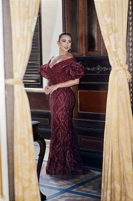 VESTIDO MARSALA SEREIA COM MANGA CRINOL