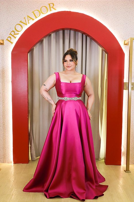 VESTIDO FÚCSIA ZIBELINE SAIA PRINCESA BUSTO REGATA DECOTE RETO