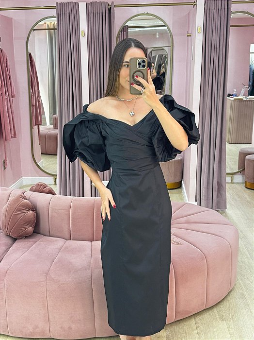 VESTIDO MIDI PRETO TAFETÁ MANGAS BUFANTES OMBRO A OMBRO