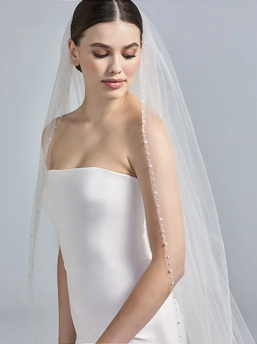VÉU EM TULE E PÉROLAS PRONOVIAS