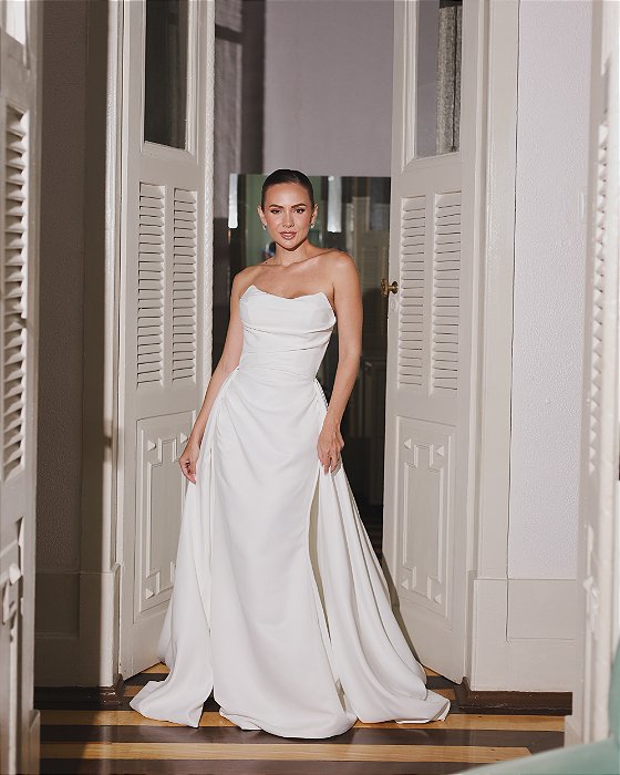 VESTIDO AYLA CREPE SOBRESSAIA