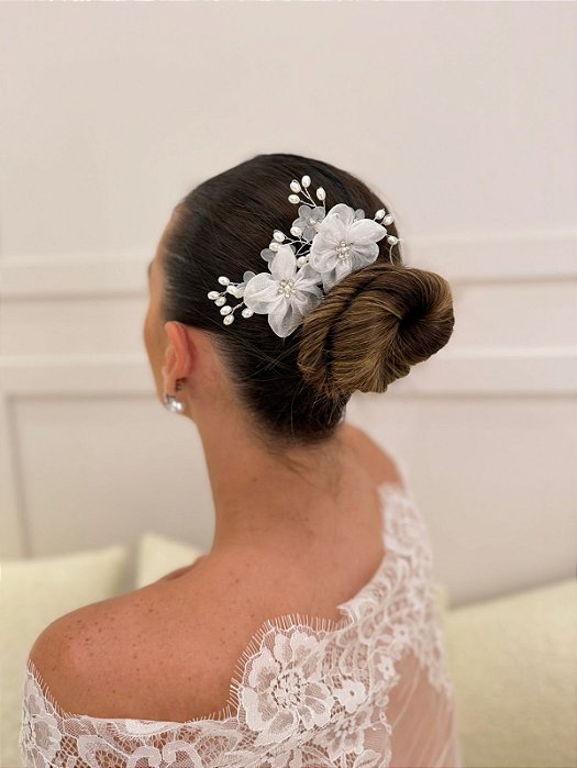 GRINALDA DE FLOR EM ORGANZA