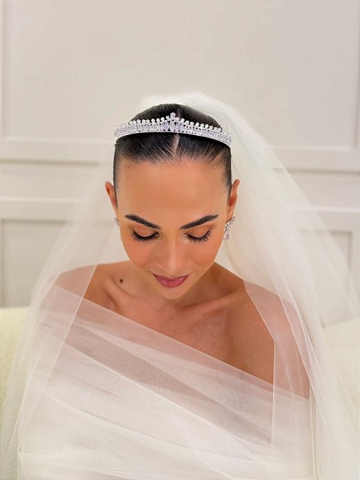 TIARA BETH EM ZIRCÔNIA PRATEADA