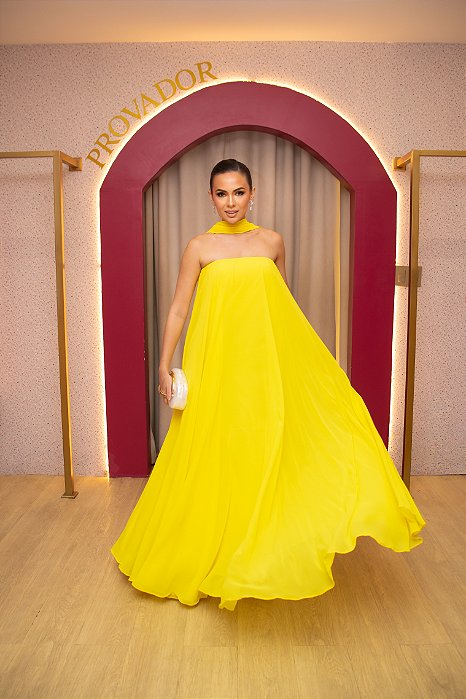 VESTIDO AMARELO MUSSELINE TOQUE DE SEDA TOMARA QUE CAIA FLUIDO CHOKER
