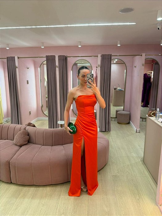 VESTIDO LARANJA CETIM DE SEDA TOMARA QUE CAIA SAIA LATERAL DRAPEADA
