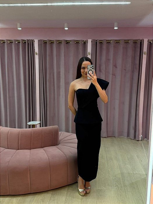 VESTIDO PRETO MIDI OMBRO UNICO ALFAITARIA