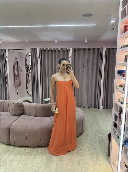 VESTIDO FLUÍDO LARANJA MUSSELINE TOQUE DE SEDA TOMARA QUE CAIA AGILITÁ