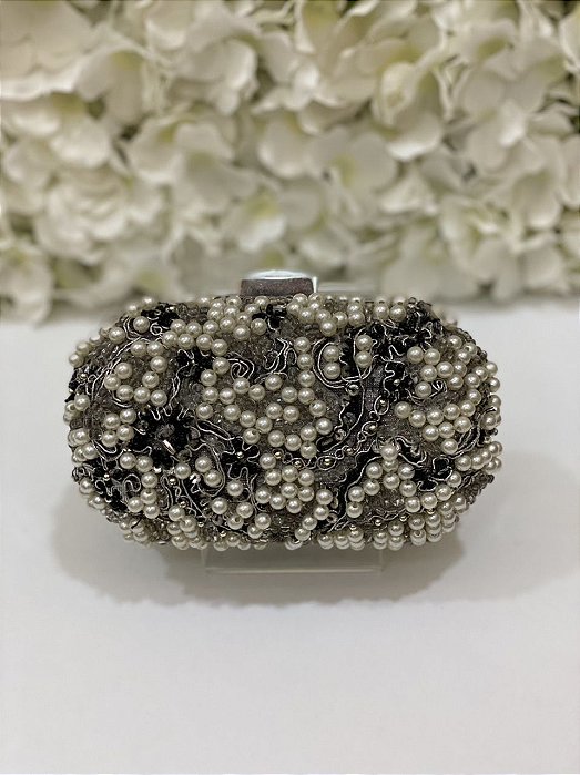 ALUGUEL BOLSA PÉROLA CHUMBO BORDADA