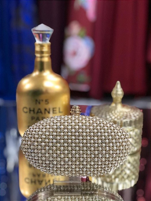 ALUGUEL BOLSA DOURADA COM PÉROLAS E STRASS