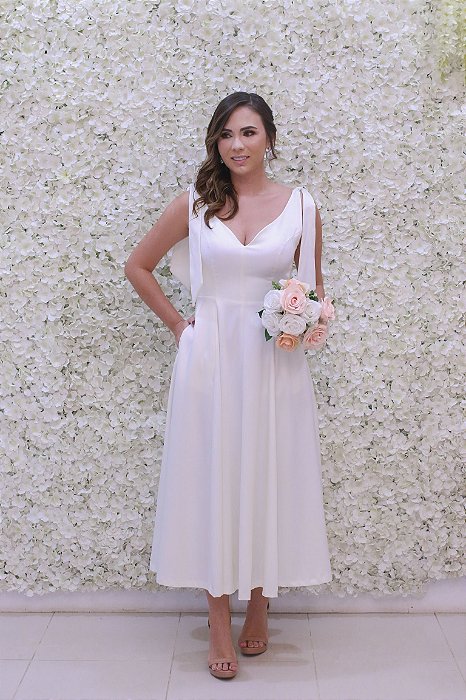 VESTIDO MIDI OFF WHITE COM LACINHO NO OMBRO