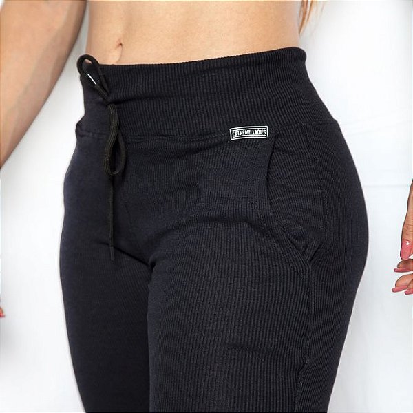 Calça de Moletom Feminina Preta Weekend