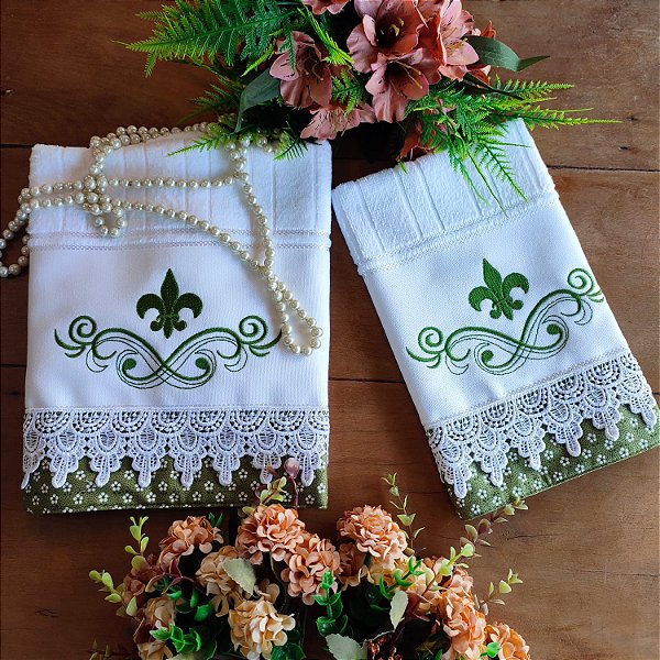 KIT ROSTO E LAVABO BORDADO - FLOR DE LIZ VERDE