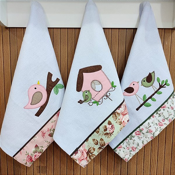 KIT 3 PANOS DE PRATO - PASSARINHOS, 65CM X 44CM.