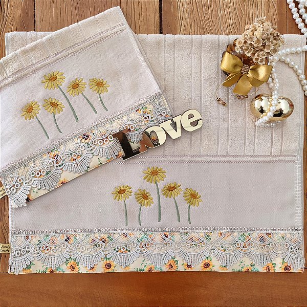 Kit Rosto E Lavabo Bordado - MARGARIDA AMARELA.