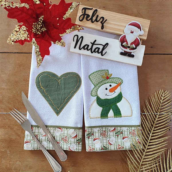 NATAL - KIT 2 PANOS DE PRATO BORDADOS VERDE, 65CM X 44CM.