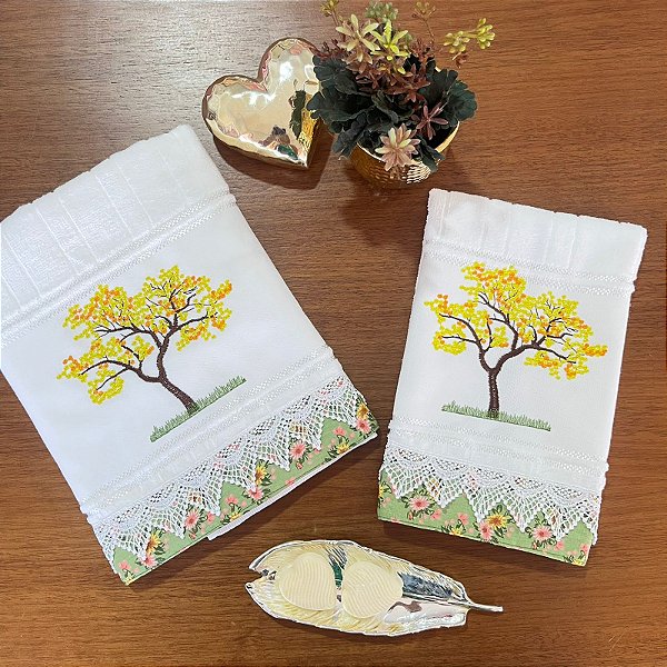 JOGO E LAVABO BORDADO - IPÊ AMARELO.