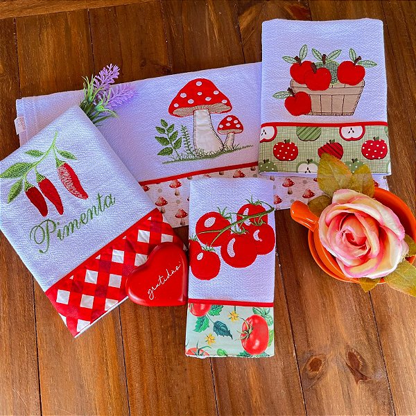 Kit 4 Pano de Prato – COZINHA ENCANTADA, 65cm x 44cm.