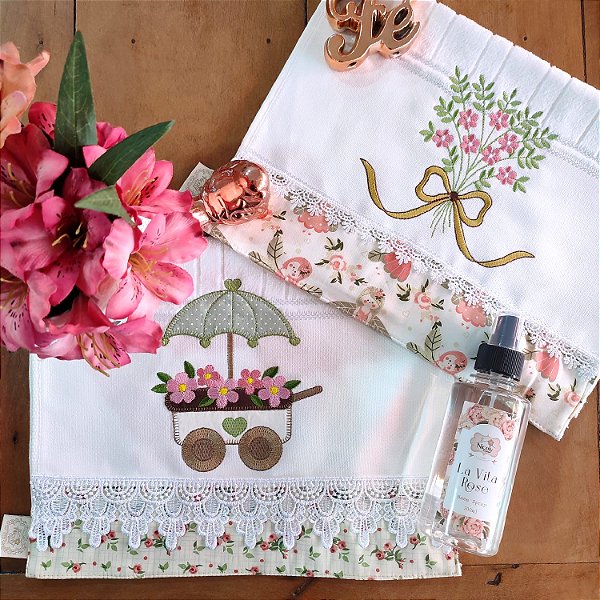 KIT 2 TOALHAS DE LAVABO BORDADAS - BOUQUET CARRIOLA ROSA