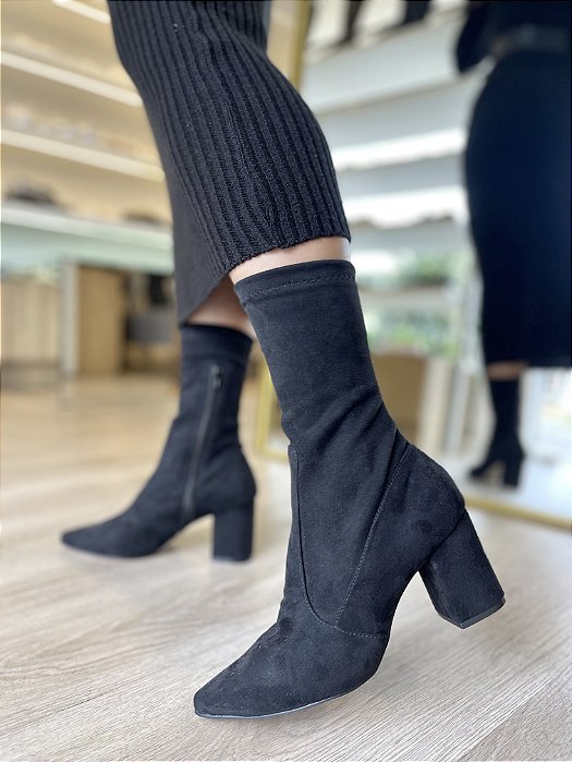 Bota Suede Preta Salto Bloco Sandra