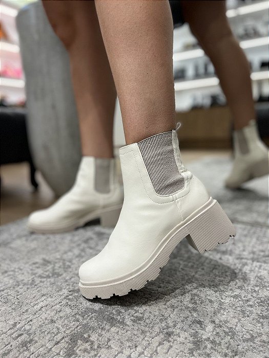 Coturno Com Elástico Off White Renata
