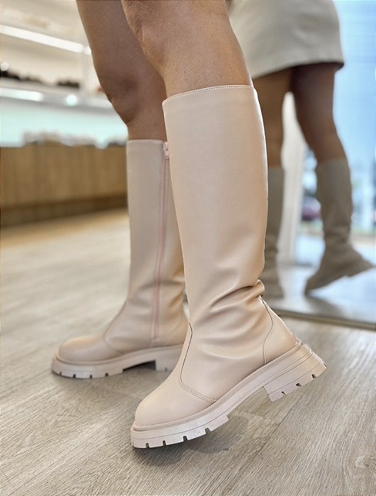 Bota Cano Longo Bege Carmen