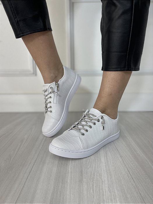 Tênis Branco Com Cadarço De Strass Graci