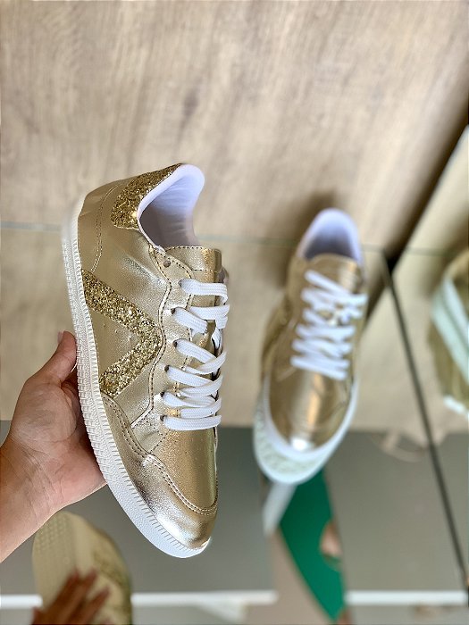Tênis Slim Dourado Meri