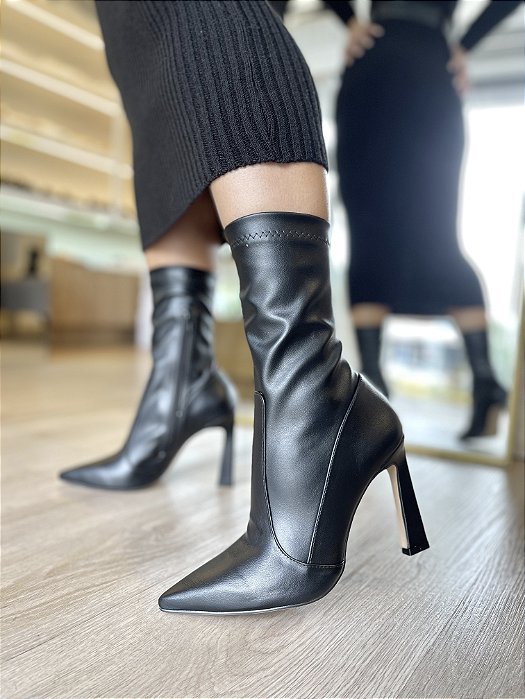 Bota Napa Preta Salto Bloco Fino Sandra