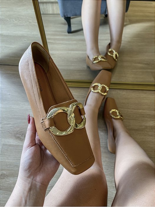 Mocassim Caramelo com Corrente Jolie