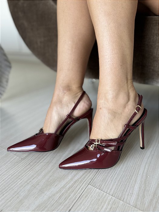 Scarpin Três Tiras Cherry Verniz Salto Fino Donna