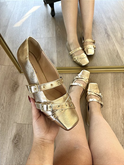 Sapatilha Tiras Com Ilhós Dourada Renata