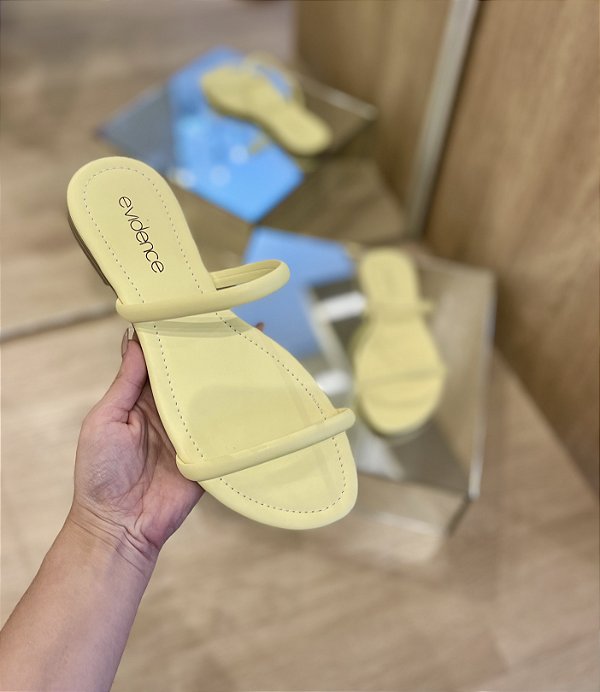 Flat Amarelo Duas Tiras Pâmela