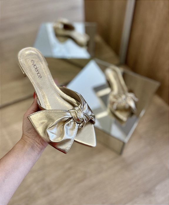 Rasteira Laço Bico Folha Dourado Lia