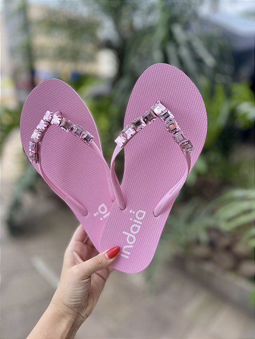 Chinelo Rosa Com Detalhe Pedras Indaiá