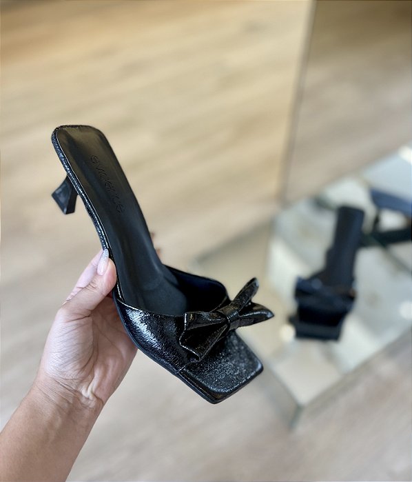 Tamanco Preto Com Laço Nicole