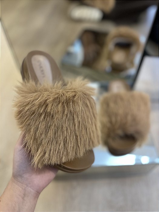 Flat De Pelos Caramelo Slide Poli