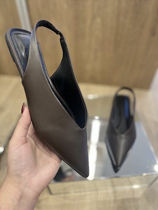 Sapatilha Marrom Slingback Bico Fino Deia