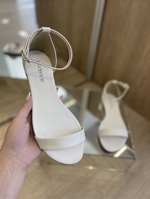 Sandália Rasteira Básica Em Couro Branca Ramona