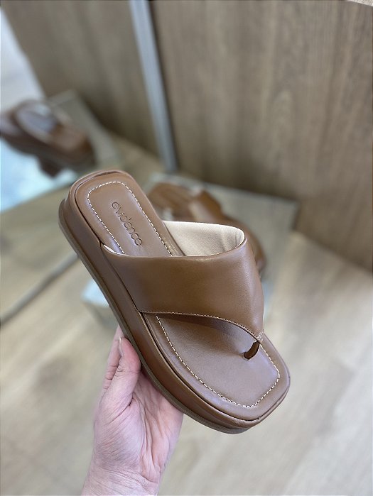 Flat Plataforma Couro Caramelo Paloma