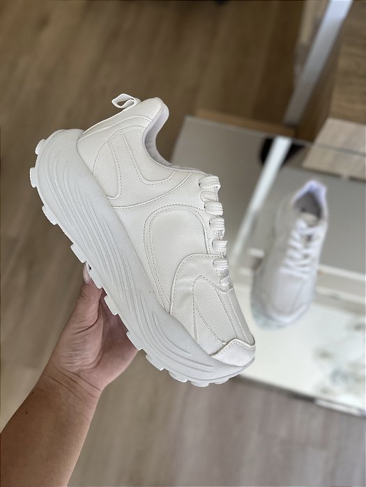Tênis Chunky Branco Com Recortes Scarlet