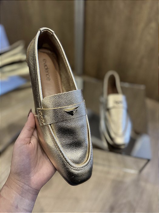 Mocassim em Couro Dourado Bethy