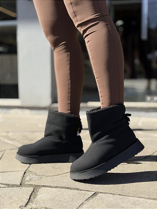 Bota Preta 2 em 1 Com Pelos Monika