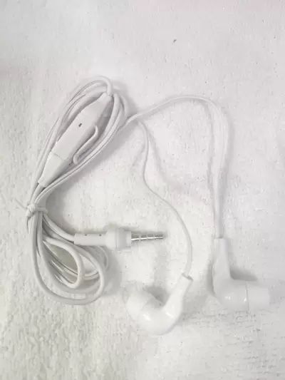 Fone De Ouvido C/ Microfone Altomex F-070-BRANCO