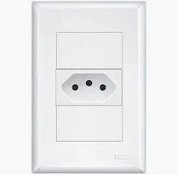 1 Tomada 2P+T 10A 25VModelo Pequeno Montada Com Espelho SU-42P030
